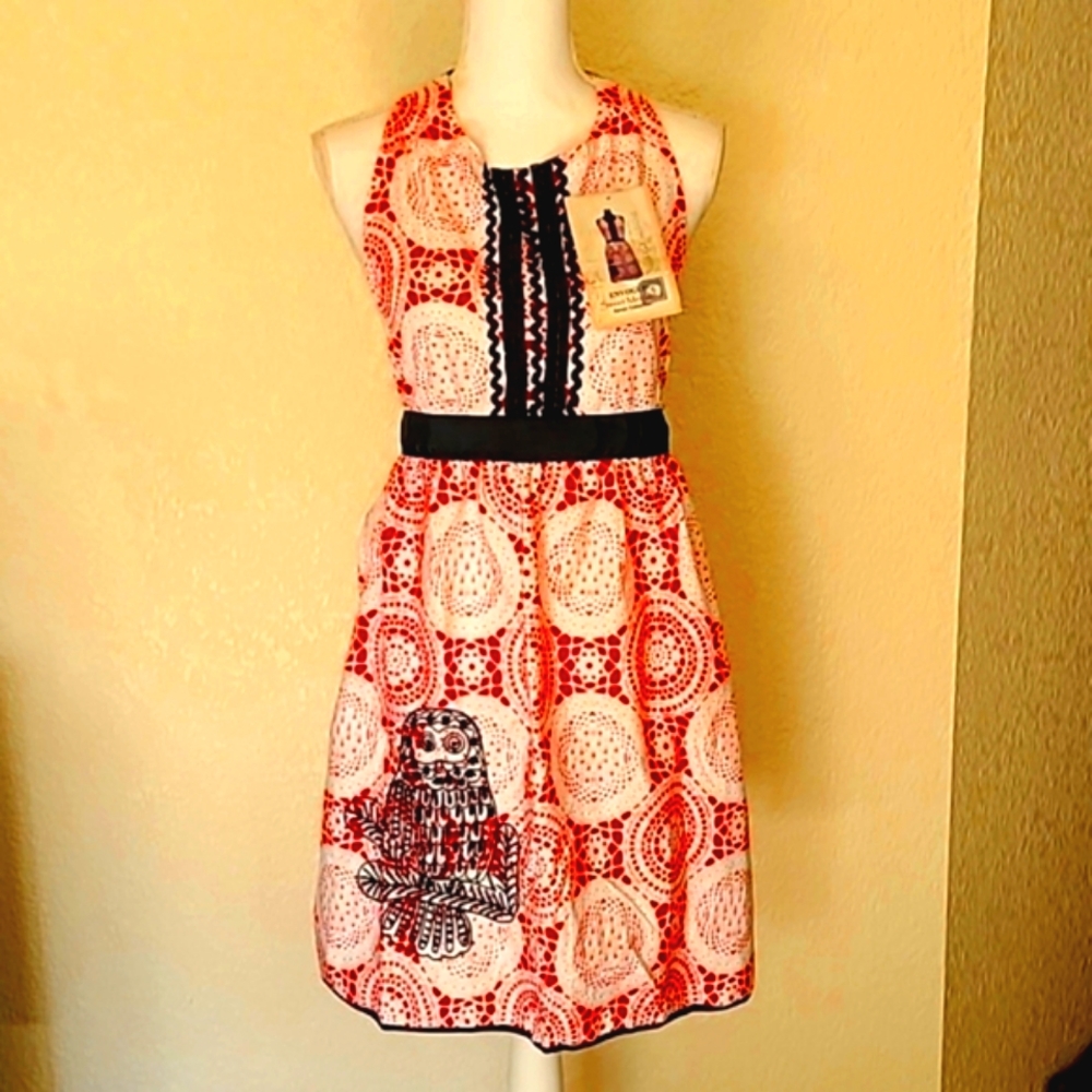 NWT Beautiful cotton apron, one size